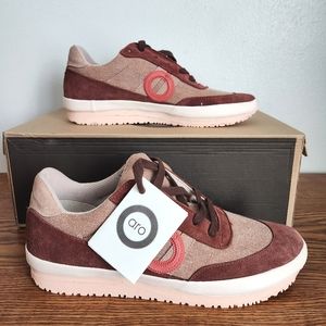 NWT Aro Pink Celia Jane Sneakers